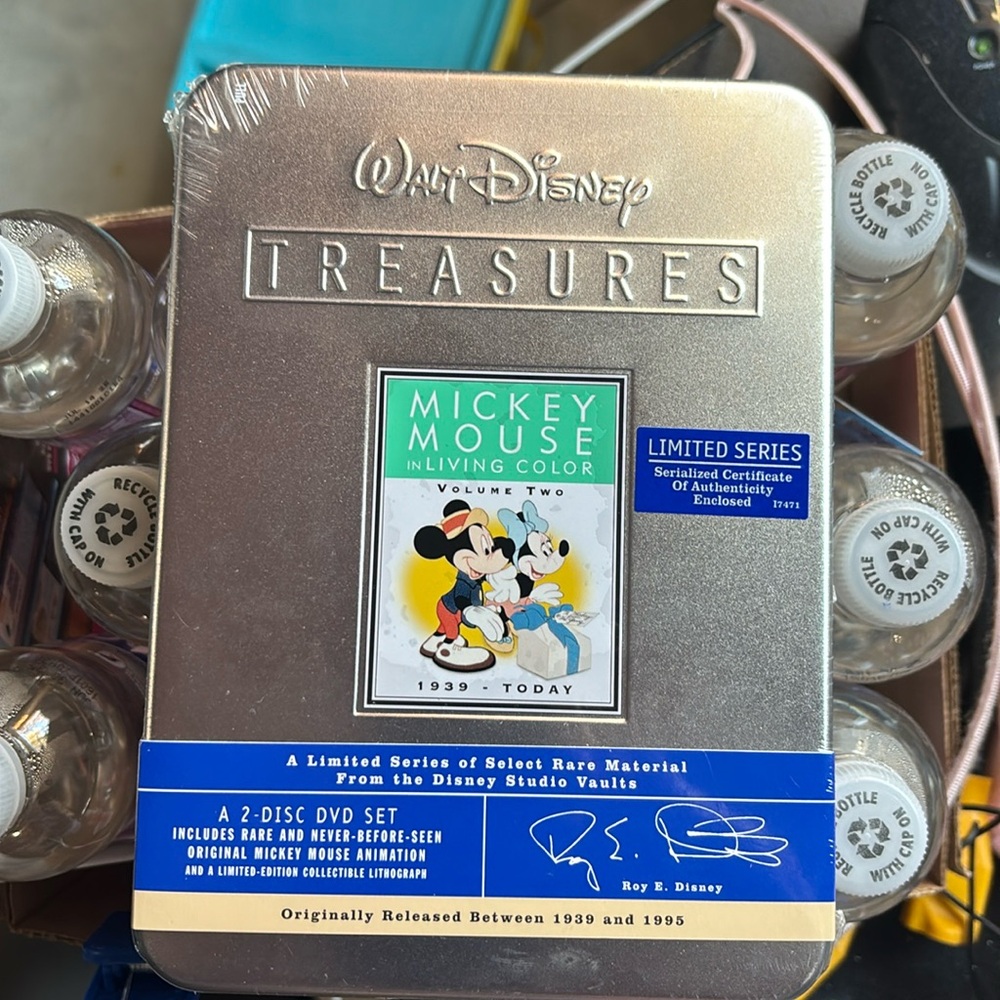 Sealed NEW Walt Disney Treasures Limited series Mickey Mouse in Living Color